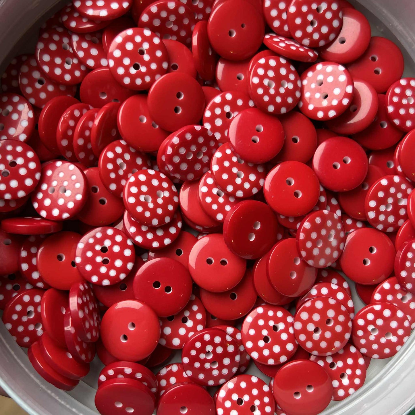 Spotty Buttons 12mm Red